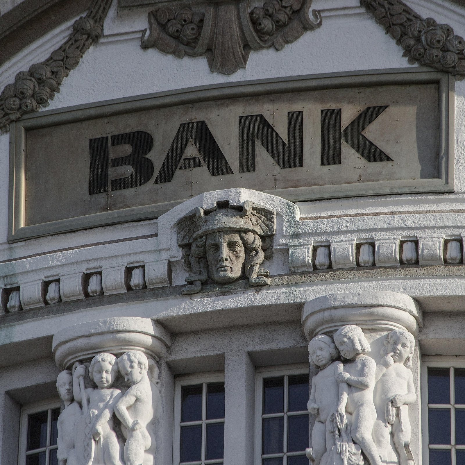 Banco Tradicional Digital